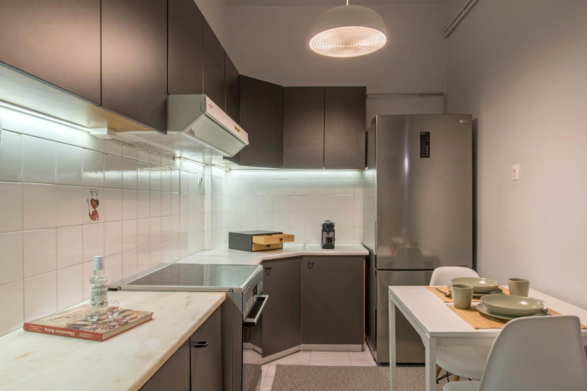 Empyrean Apartment Atene Esterno foto